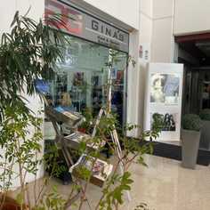 Entrance to Gina’s Hair and Beauty at Sotomarket