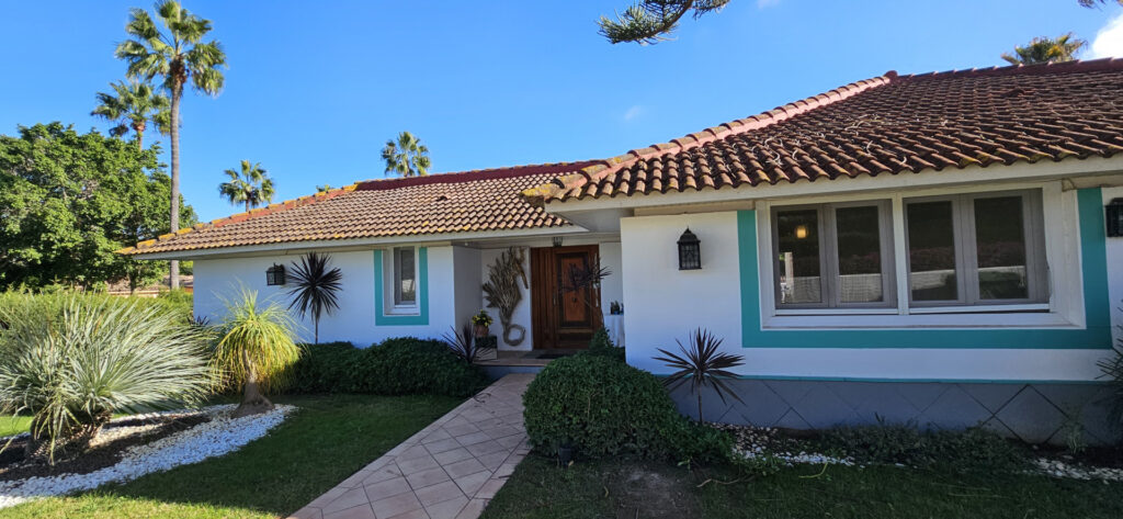 Seven-Bedroom Family Villa With Pool In Sotogrande Costa