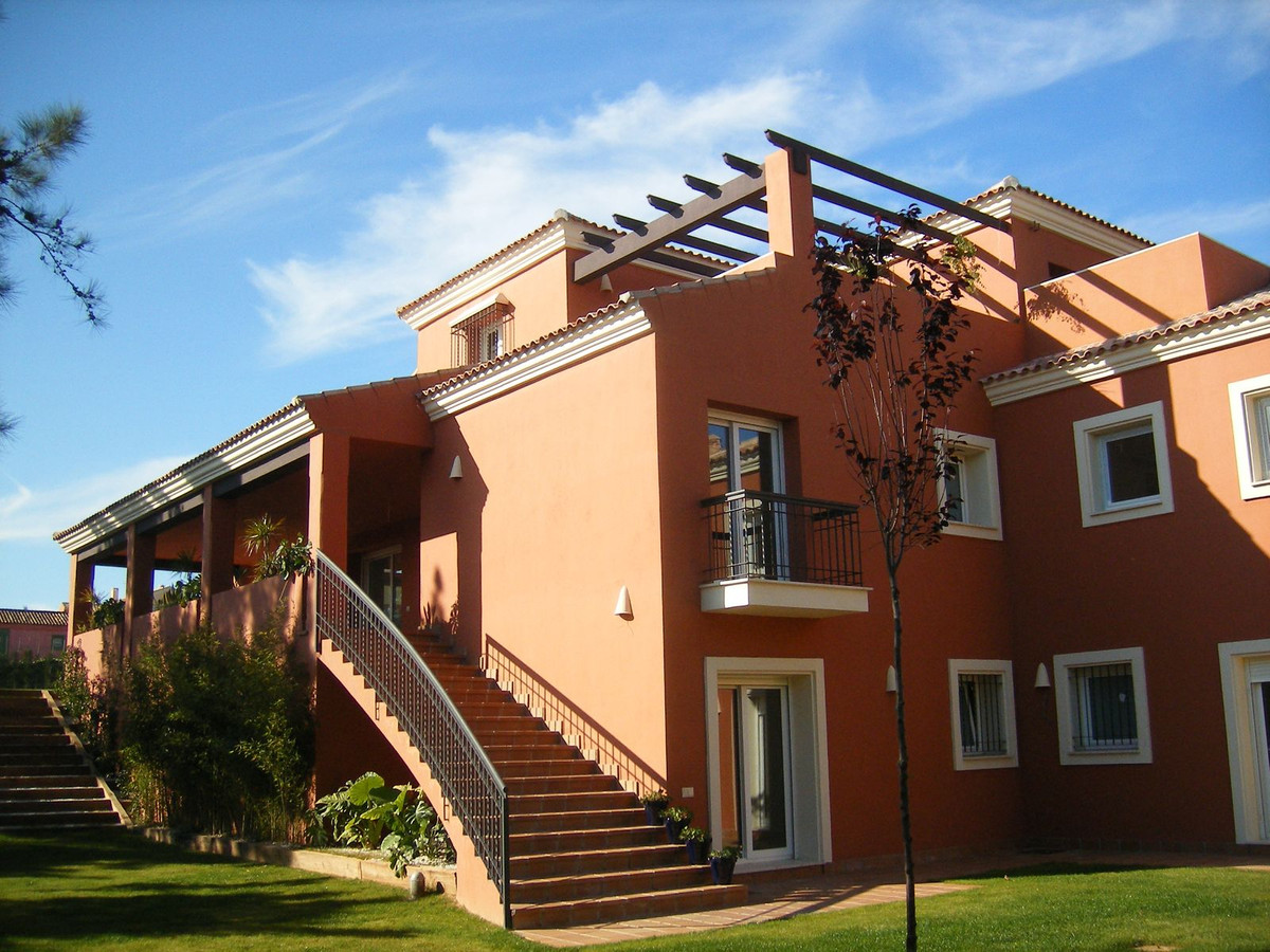 Four-Bedroom Villa With Renovation Potential Near Almenara Golf